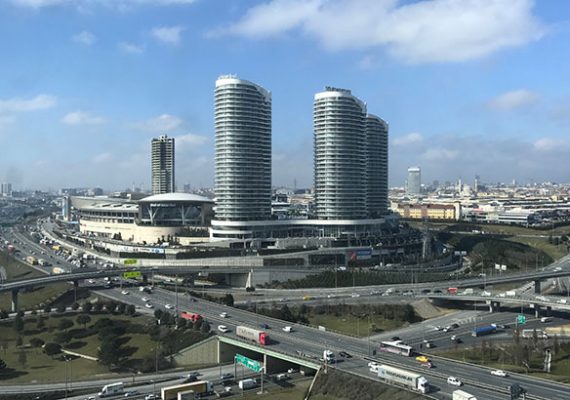 خیابان Basin Express در استانبول